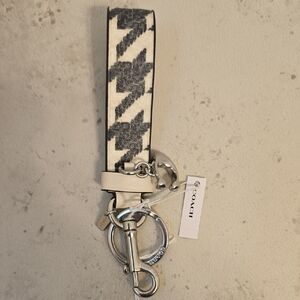 NWT Coach Black and White Key Holder Key Chain
